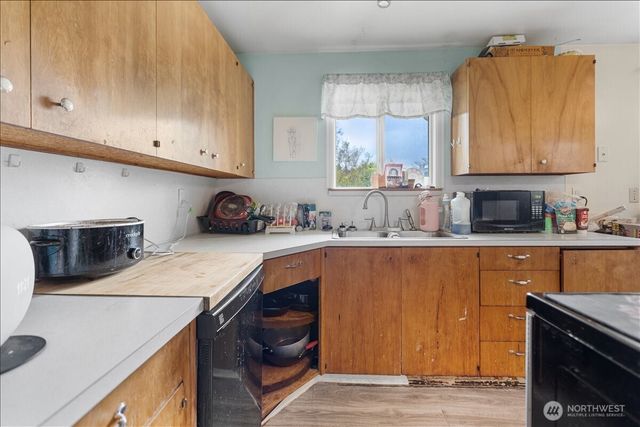 125 E 60th Street, Tacoma, WA 98404