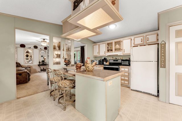 11675 State Highway 76, Forsyth, MO 65653