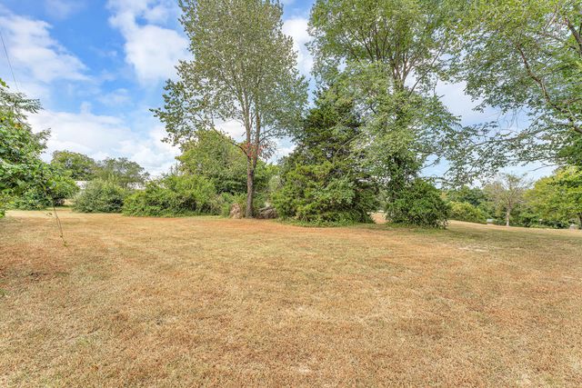 11675 State Highway 76, Forsyth, MO 65653