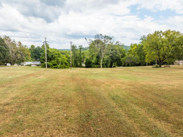 11675 State Highway 76, Forsyth, MO 65653