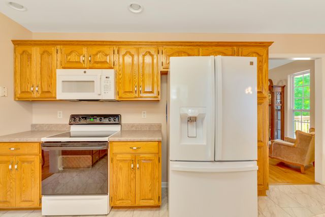 6511 River Stream Drive, Harrison, TN 37341