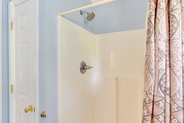 6511 River Stream Drive, Harrison, TN 37341