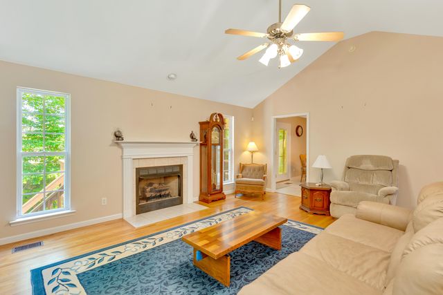 6511 River Stream Drive, Harrison, TN 37341