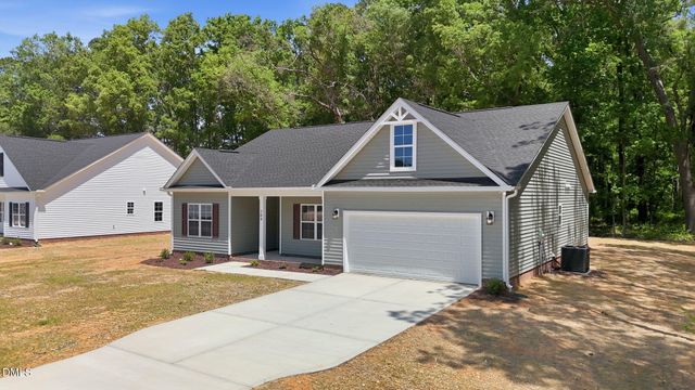209 Nectar Lane, Bunnlevel, NC 28323