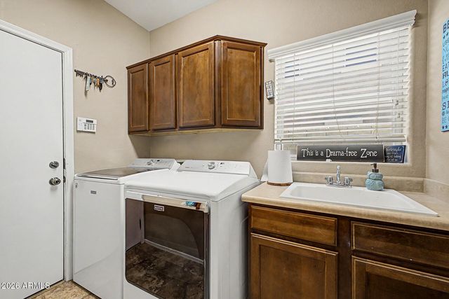 6893 S TOPAZ Place, Chandler, AZ 85249