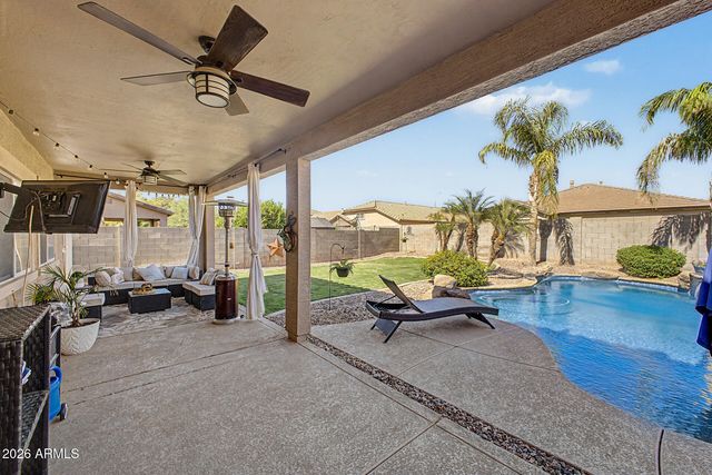 6893 S TOPAZ Place, Chandler, AZ 85249
