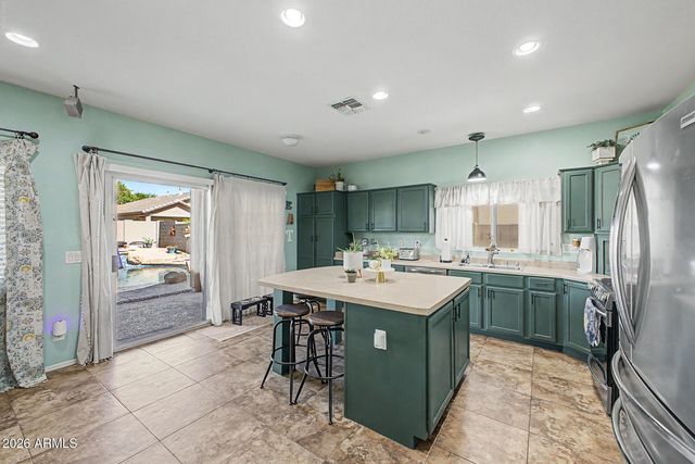 6893 S TOPAZ Place, Chandler, AZ 85249