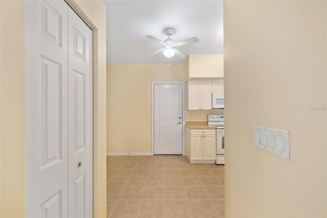 5427 COMPASS POINT 1, Oxford, FL 34484