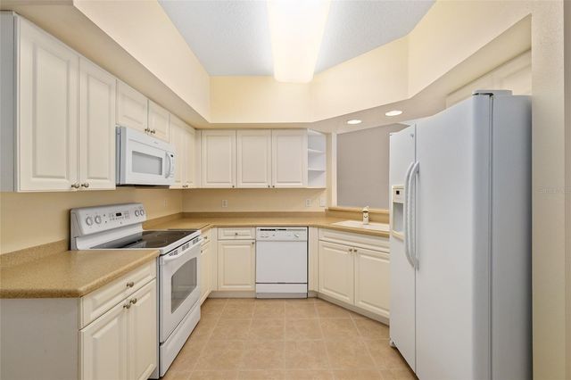 5427 COMPASS POINT 1, Oxford, FL 34484