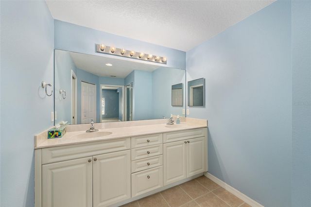 5427 COMPASS POINT 1, Oxford, FL 34484