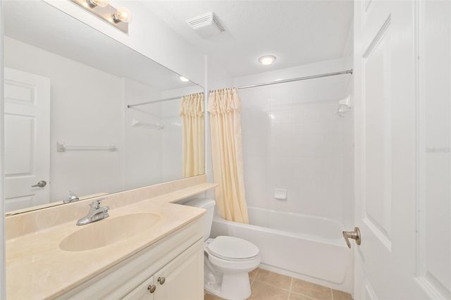 5427 COMPASS POINT 1, Oxford, FL 34484