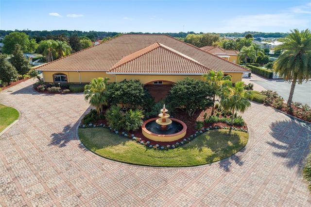 5427 COMPASS POINT 1, Oxford, FL 34484