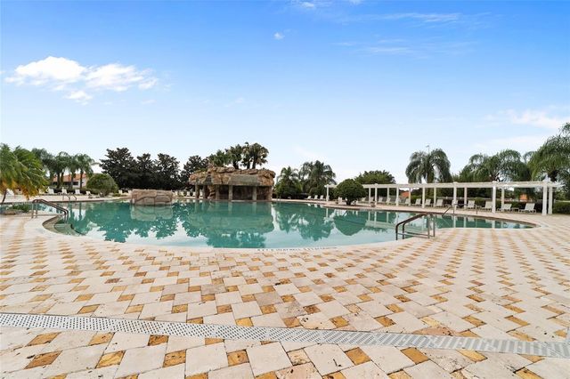 5427 COMPASS POINT 1, Oxford, FL 34484