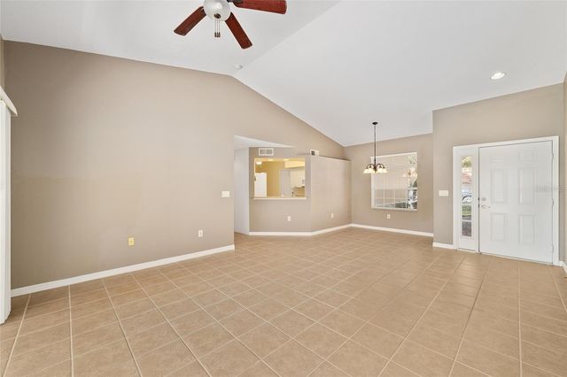 5427 COMPASS POINT 1, Oxford, FL 34484