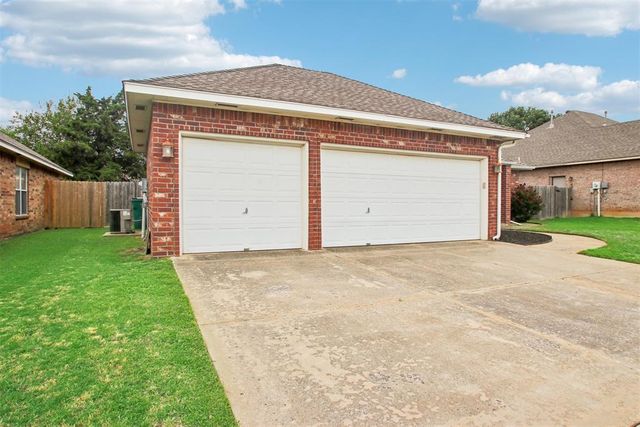 613 Vickery Avenue, Yukon, OK 73099