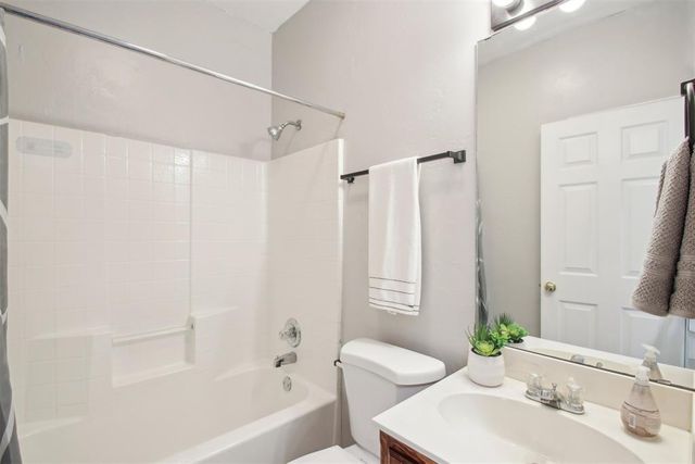 613 Vickery Avenue, Yukon, OK 73099