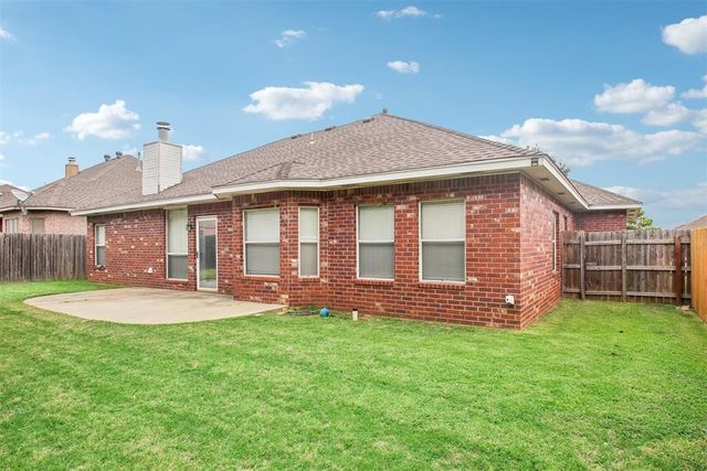 613 Vickery Avenue, Yukon, OK 73099