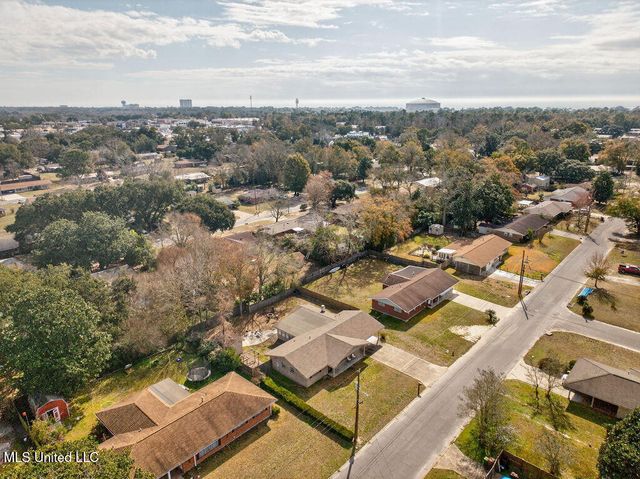 334 Carter Road, Biloxi, MS 39531