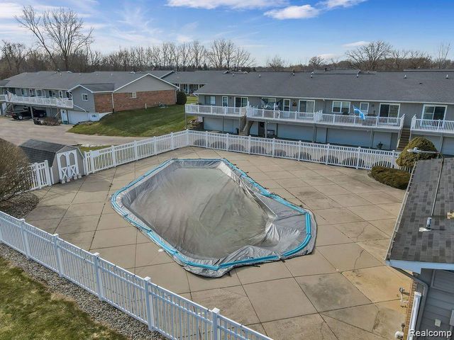 1193 Normandy Terrace Drive, Flint, MI 48532