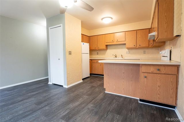 1193 Normandy Terrace Drive, Flint, MI 48532