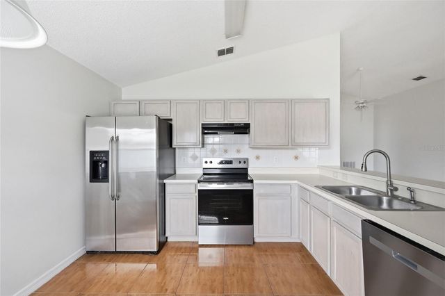 2936 SUMMER WINDS CIRCLE, St Cloud, FL 34769