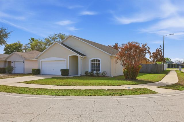 2936 SUMMER WINDS CIRCLE, St Cloud, FL 34769