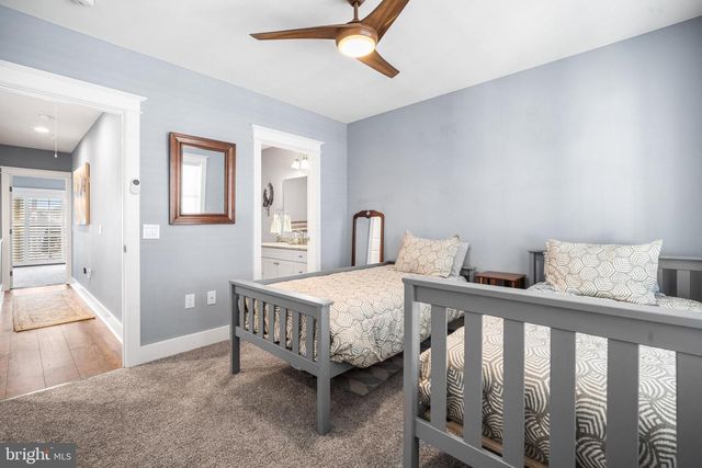 2-B N BATON ROUGE AVE, Ventnor City, NJ 08406