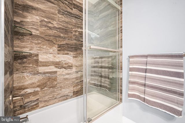 2-B N BATON ROUGE AVE, Ventnor City, NJ 08406