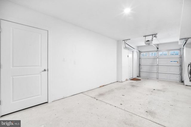 2-B N BATON ROUGE AVE, Ventnor City, NJ 08406