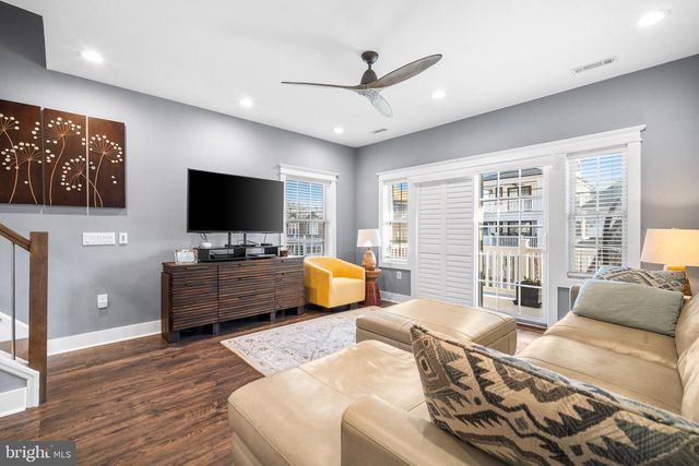 2-B N BATON ROUGE AVE, Ventnor City, NJ 08406