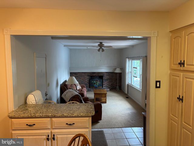 243 TRENTON AVE, Hamilton, NJ 08619