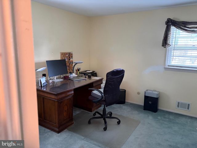 243 TRENTON AVE, Hamilton, NJ 08619