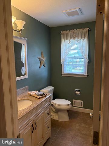 243 TRENTON AVE, Hamilton, NJ 08619