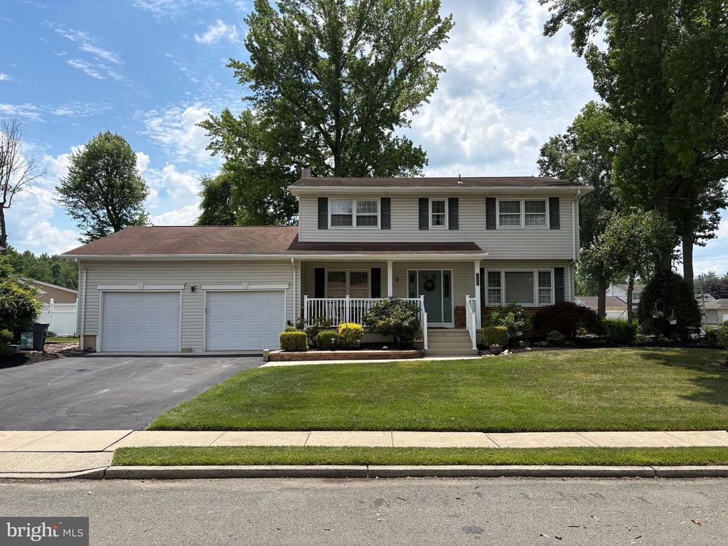 243 TRENTON AVE, Hamilton, NJ 08619