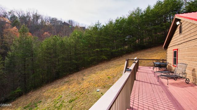 3209 Cristobal Way, Sevierville, TN 37862