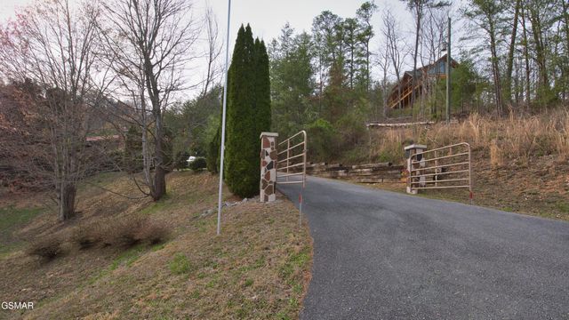 3209 Cristobal Way, Sevierville, TN 37862