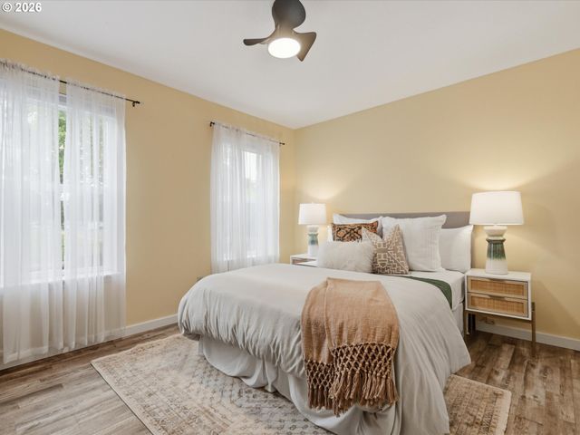 536 Ne GOING St, Portland, OR 97211