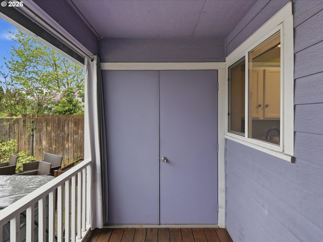 536 Ne GOING St, Portland, OR 97211