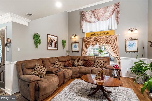 74 WINCHESTER DR, Hightstown, NJ 08520