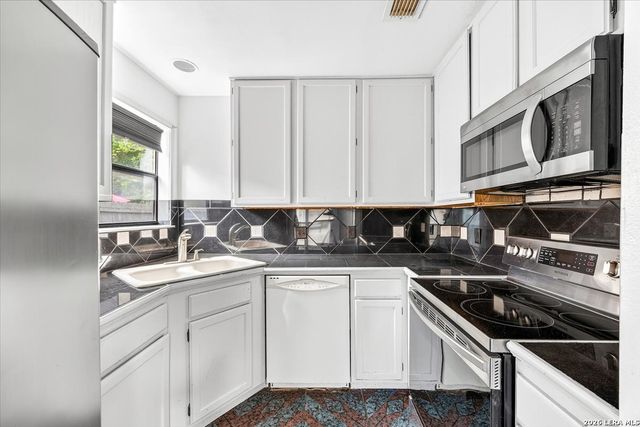 13026 BROOK GARDEN LN, San Antonio, TX 78232
