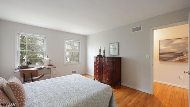 4 Cowperthwaite Sq, Westfield Town, NJ 07090