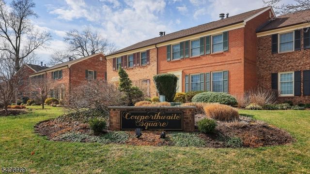 4 Cowperthwaite Sq, Westfield Town, NJ 07090