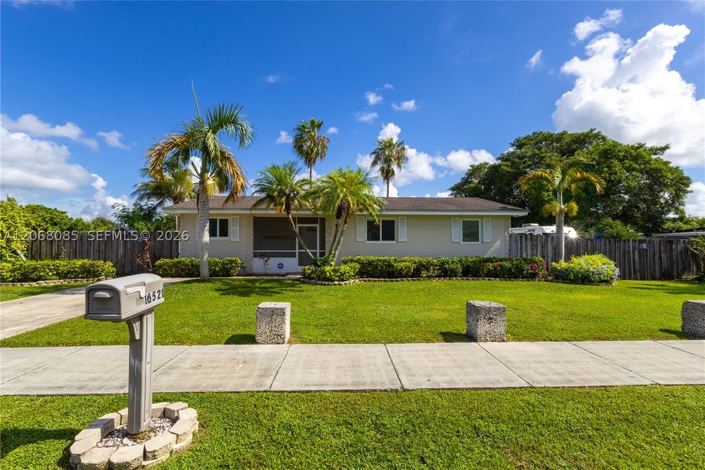 16521 SW 294th Ter, Homestead, FL 33033