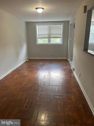 6743 E ROOSEVELT BLVD, Philadelphia, PA 19149