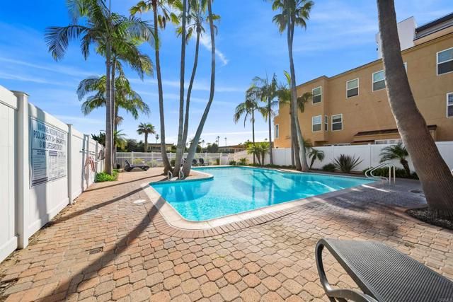 4767 Ocean Boulevard 203, San Diego, CA 92109