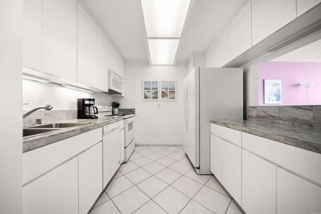 4767 Ocean Boulevard 203, San Diego, CA 92109