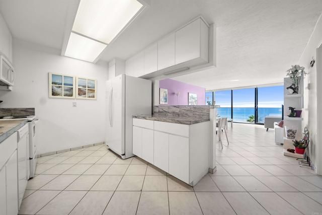 4767 Ocean Boulevard 203, San Diego, CA 92109