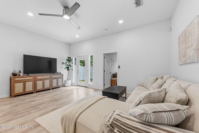 13486 LAS BRISAS Way, Jacksonville, FL 32224