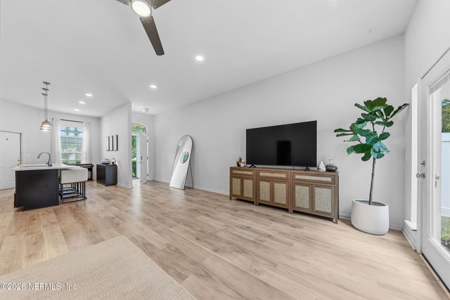 13486 LAS BRISAS Way, Jacksonville, FL 32224