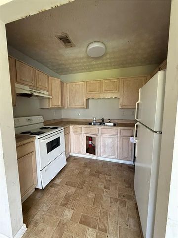 1750 Bob White Lane SE, Conyers, GA 30013